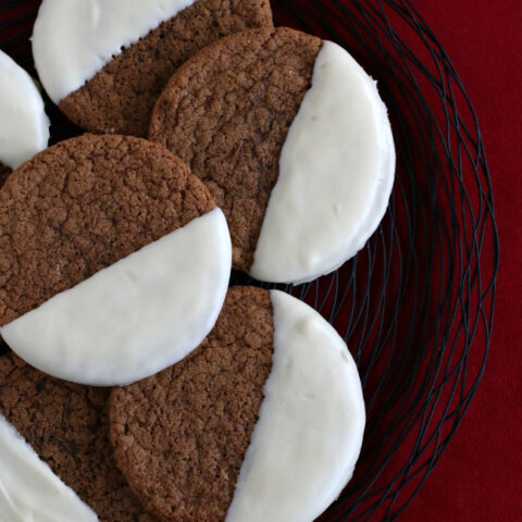 Plate full of Gluten-free Gingersnaps