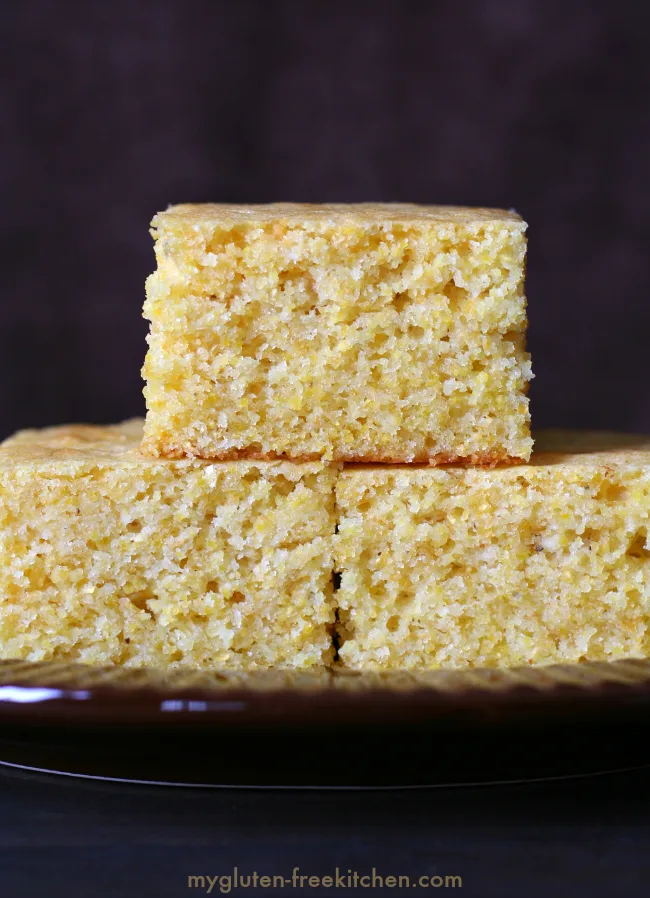 Simple Sweet Cornbread - Melanie Makes