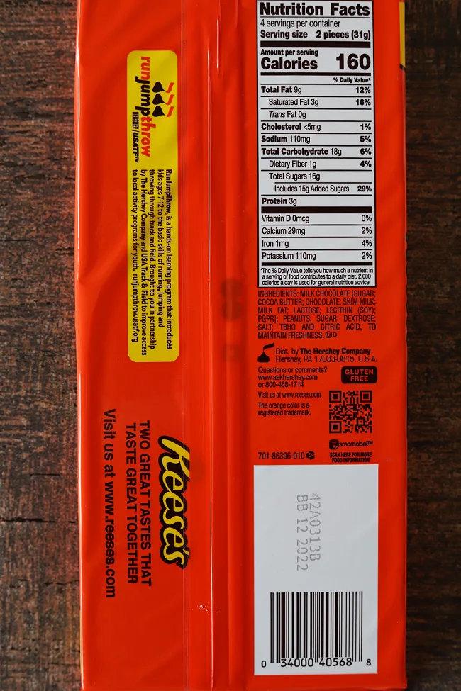 picture of package of Reese's peanut butter cups with gluten-free label