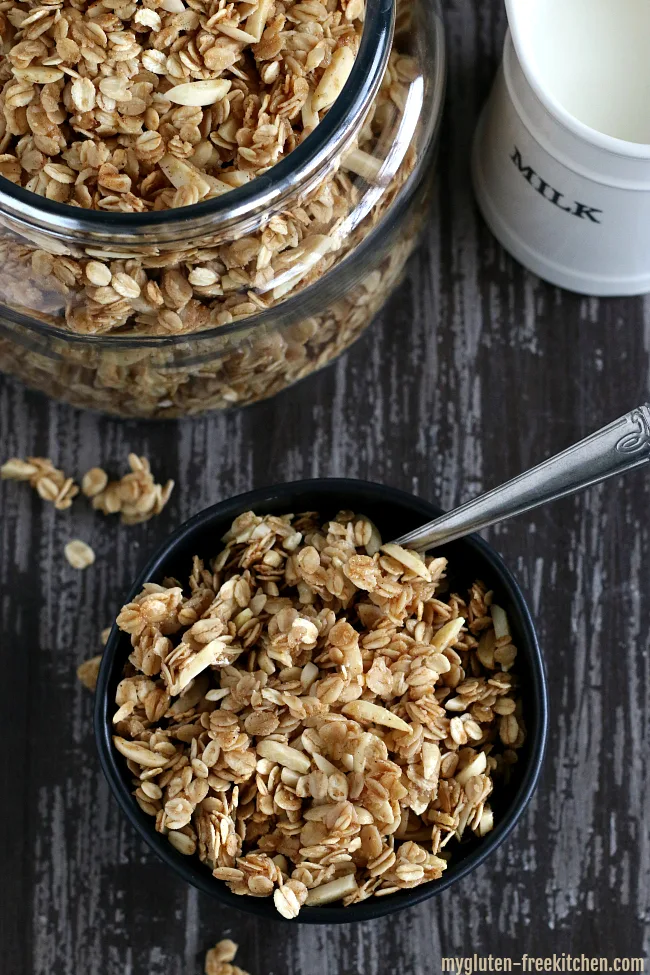 Reduced Sugar Vanilla Almond Granola, Granola