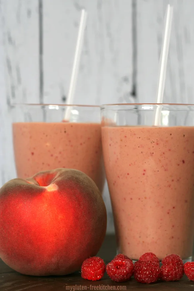 Gluten-free Raspberry Peach Smoothie