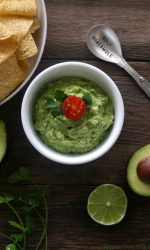 Simple Guacamole Recipe. Easy with just 5 ingredients.