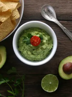 Simple Guacamole Recipe. Easy with just 5 ingredients.
