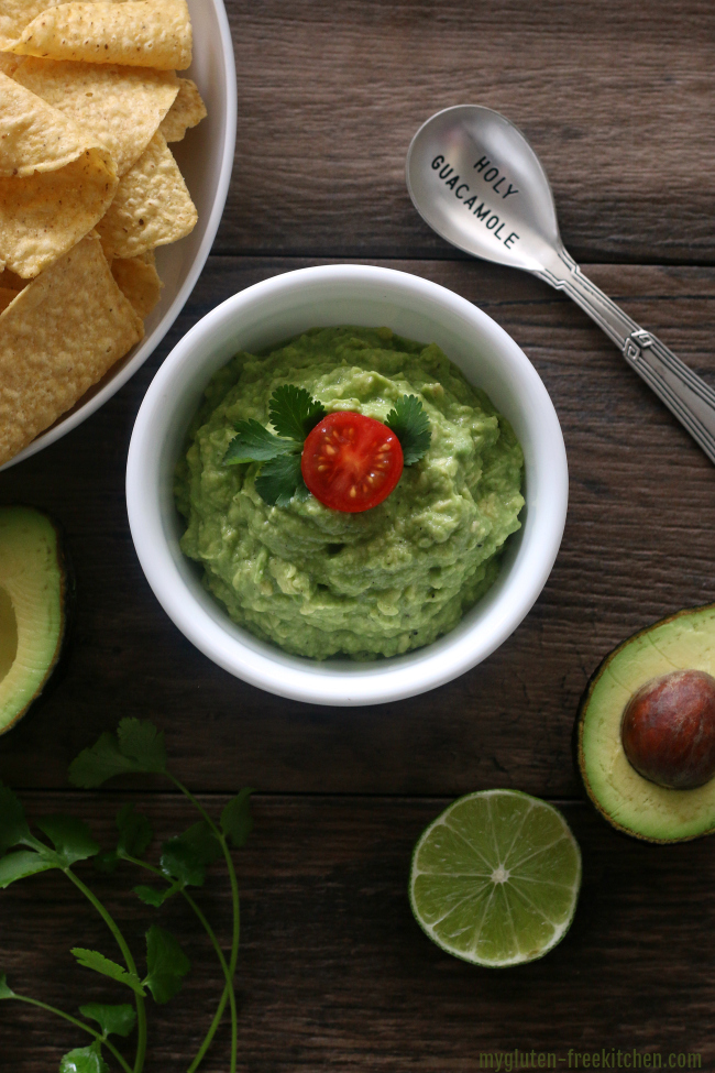 Simple Guacamole Recipe. Easy with just 5 ingredients.