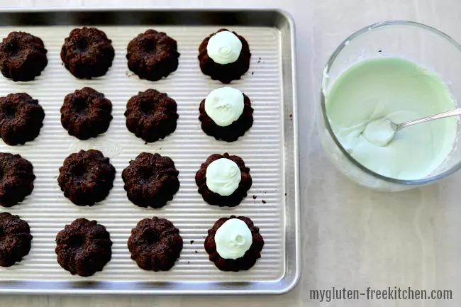 Brownie Bites with Mint Drizzle - Nordic Ware