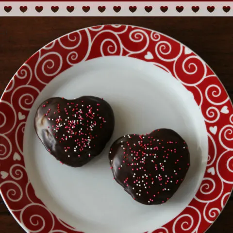 Gluten-free Chocolate Love Cakes - A decadent chocolate treat to share with your loved ones!