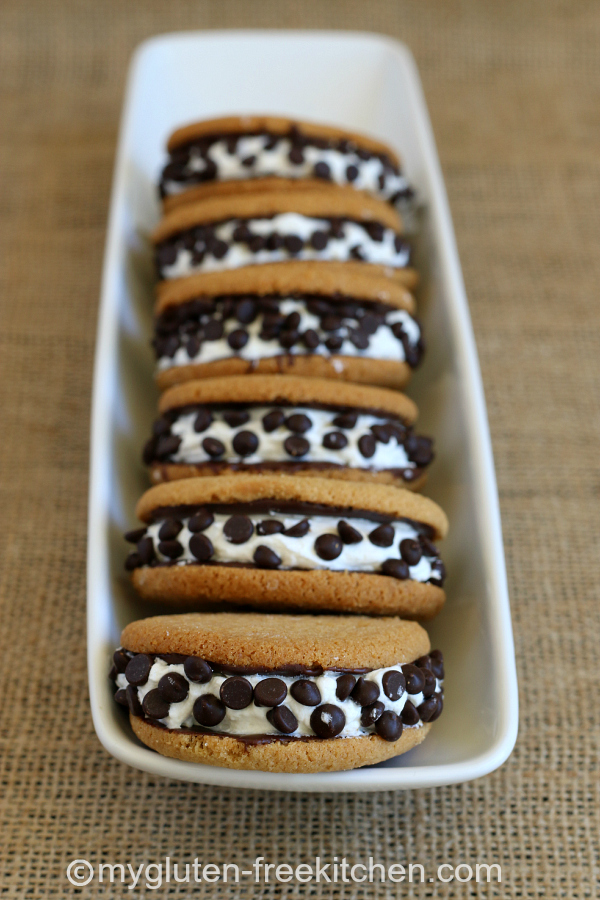 S'mores Sandwich Cookies (gluten-free, dairy-free) No one will guess these no-bake cookies are allergy friendly!