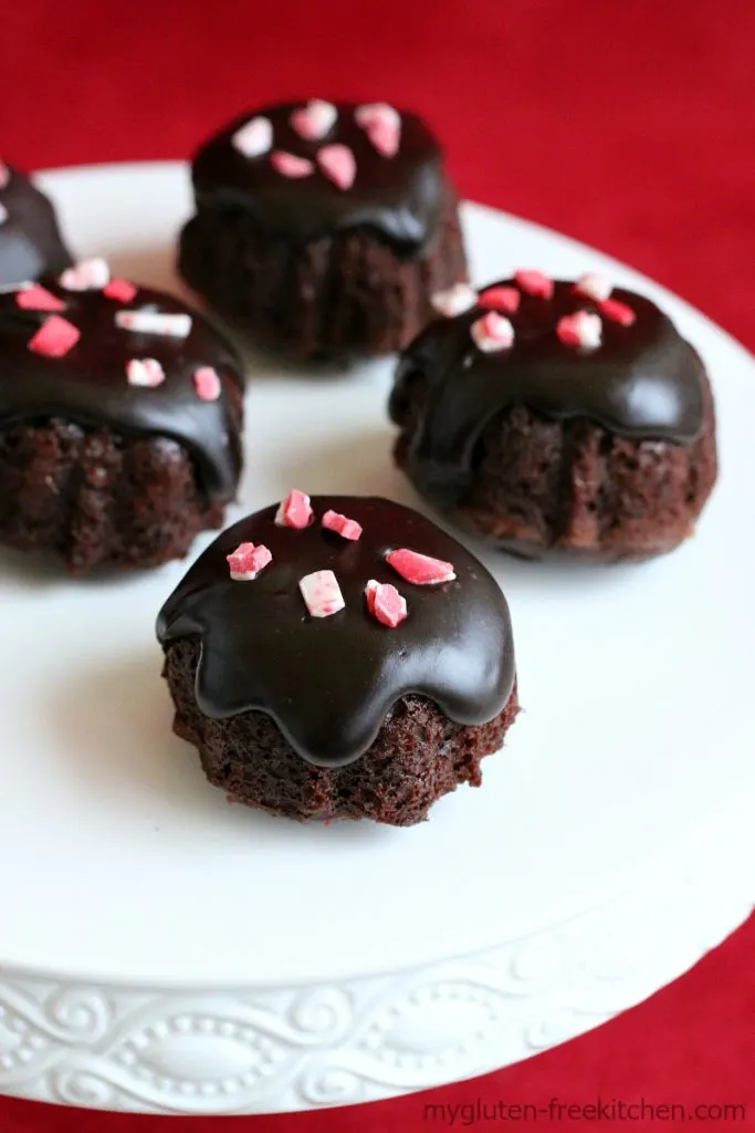 Mini Chocolate Bundt Cake - Cooking with Curls