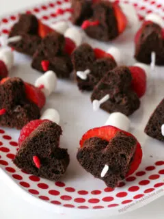 Easy Valentine's Chocolate and Berry Kabobs gluten-free