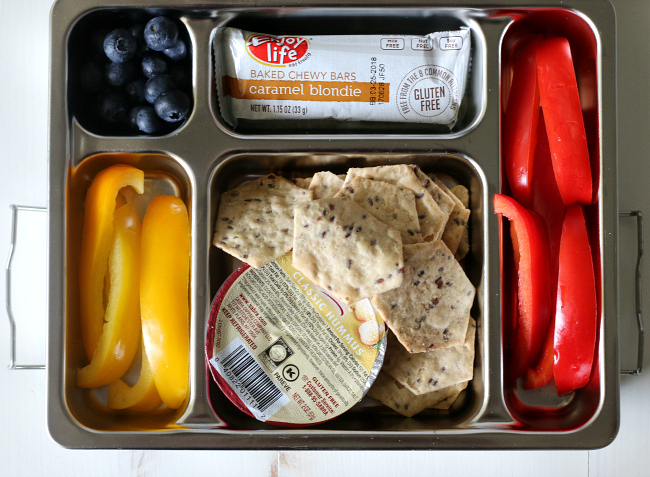 Gluten-free Lunch Idea Hummus crackers peppers
