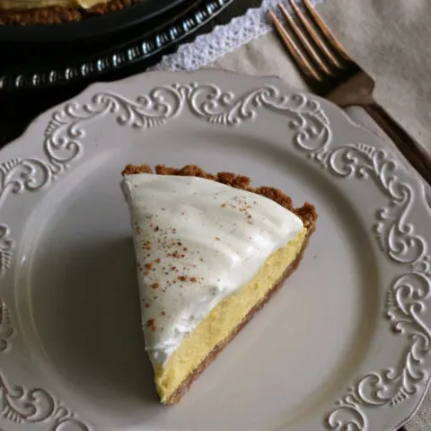 Gluten-free Eggnog Pie Recipe. The gluten-free snickerdoodle crust is perfect!