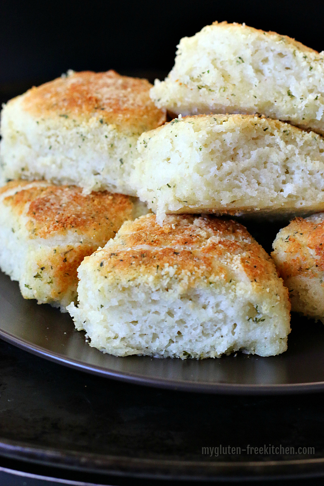 Gluten Free Garlic Parmesan Dinner Rolls