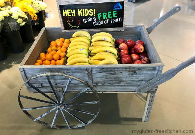 Free Fruit for Kids Cart at Albertsons