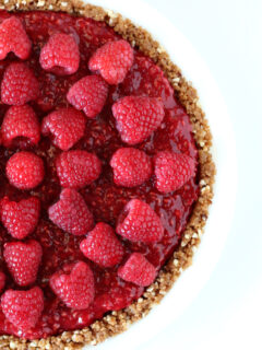 Gluten-free No Bake Raspberry Cream Pie recipe. Delicious way to enjoy fresh summer raspberries!