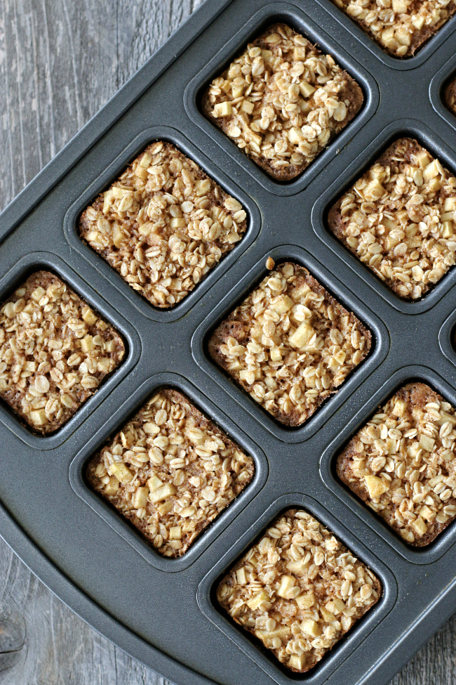 Making gluten-free apple cinnamon baked oatmeal squares